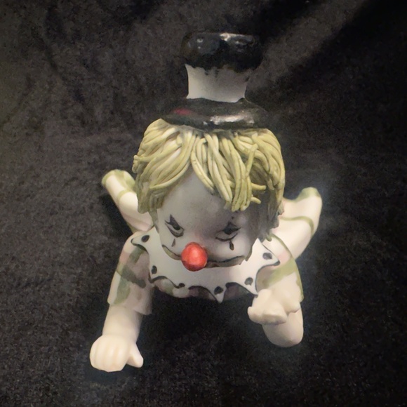 Vintage Porcelain Girl Clown by ARTE Collection - Picture 3 of 12